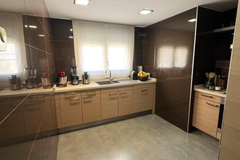 Apartment à vendre à Torrevieja, Alicante, Espagne, 3 chambres, 129 m2 No. 155534 - photo 2