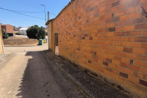 House for sale in Leon, Spain 4 bedrooms, 248 sq.m. No. 186144 - photo 2