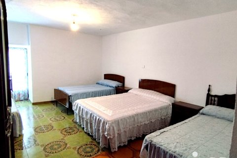 Продажа дома в Вальдевимбр, Леон, Испания 7 спален, 284м2 №186142 - фото 26