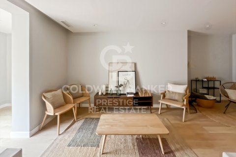 Продажа квартиры в Барселона, Испания 3 спальни, 162м2 №157026 - фото 3