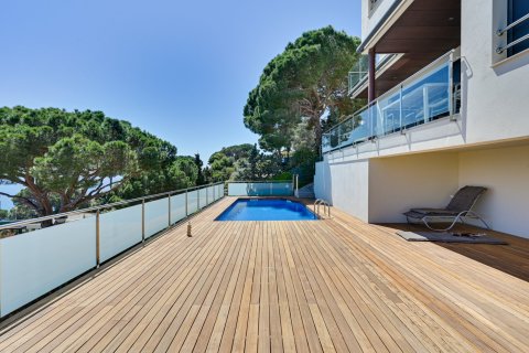 Villa for sale in Lloret de Mar, Girona, Spain 5 bedrooms, 298 sq.m. No. 180613 - photo 3