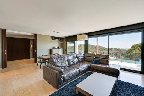Villa for sale in Lloret de Mar, Girona, Spain 5 bedrooms, 298 sq.m. No. 180613 - photo 14