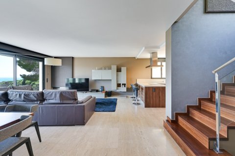 Villa for sale in Lloret de Mar, Girona, Spain 5 bedrooms, 298 sq.m. No. 180613 - photo 13