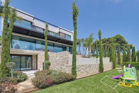 Villa for sale in Lloret de Mar, Girona, Spain 4 bedrooms, 500 sq.m. No. 180617 - photo 2