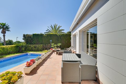 Villa for sale in Lloret de Mar, Girona, Spain 4 bedrooms, 224 sq.m. No. 180618 - photo 5