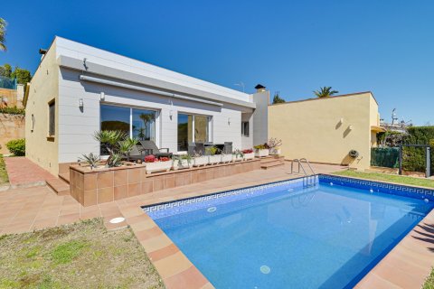 Villa for sale in Lloret de Mar, Girona, Spain 4 bedrooms, 224 sq.m. No. 180618 - photo 4