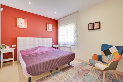 Villa for sale in Lloret de Mar, Girona, Spain 4 bedrooms, 224 sq.m. No. 180618 - photo 25