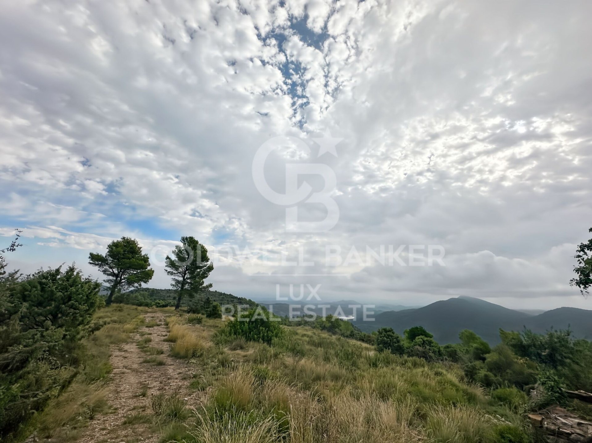 Tontti Girona, Espanja 748972 m2 No. 178991