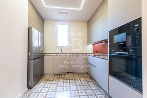 Apartment à vendre à Barcelona, Espagne, 4 chambres, 129 m2 No. 178985 - photo 7