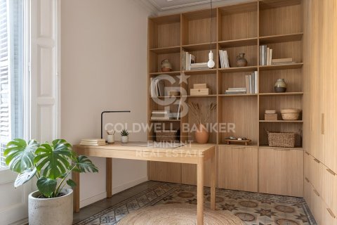 Apartment à vendre à Barcelona, Espagne, 4 chambres, 129 m2 No. 178985 - photo 26