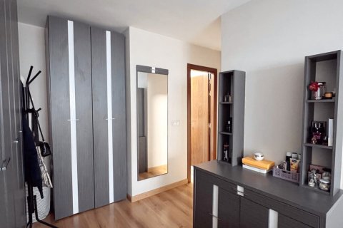 Apartamento en venta en San Andrés del Rabanedo, León, España 3 dormitorios, 138 m2 No. 185105 - foto 9