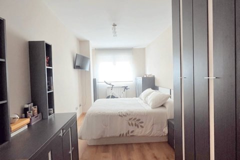Apartamento en venta en San Andrés del Rabanedo, León, España 3 dormitorios, 138 m2 No. 185105 - foto 7