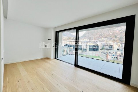 Huoneisto vuokrattavana Principado De Andorra (Ninguna Poblacion Tiene C.P.), Lleida, Espanja, 3 makuuhuonetta, 173 m2 No. 156697 - kuva 13