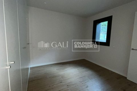 Huoneisto vuokrattavana Principado De Andorra (Ninguna Poblacion Tiene C.P.), Lleida, Espanja, 2 makuuhuonetta, 85 m2 No. 156702 - kuva 12