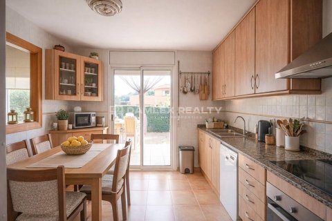 Hus till salu i Santa Cristina d'Aro, Girona, Spanien 5 sovrum, 222 kvm. Nr. 187000 - foto 4