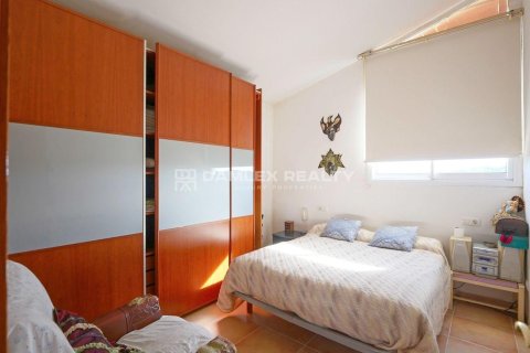Hus till salu i Santa Cristina d'Aro, Girona, Spanien 5 sovrum, 222 kvm. Nr. 187000 - foto 7
