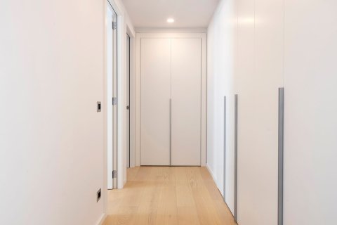 Apartament w Barcelona, Hiszpania 4 sypialnie, 185 mkw. nr 186998 – zdjęcie 18