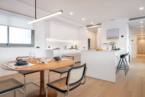 Apartament w Barcelona, Hiszpania 4 sypialnie, 185 mkw. nr 186998 – zdjęcie 7