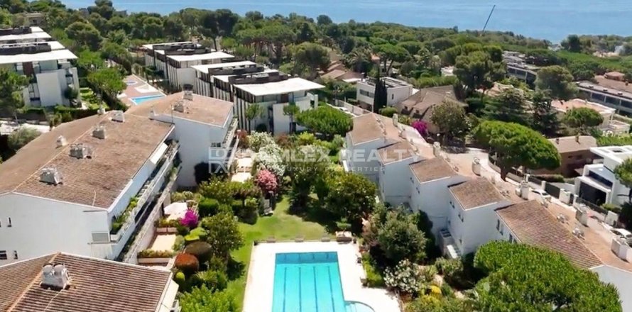 Radhus i Platja D'aro, Girona, Spanien 3 sovrum, 127 kvm. Nr. 187001