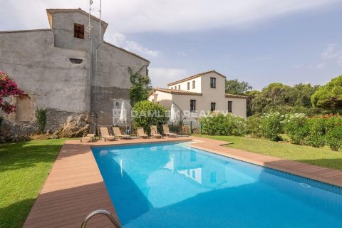 Villa for sale in Santa Cristina d'Aro, Girona, Spain 10 bedrooms, 857 sq.m. No. 186999 - photo 10