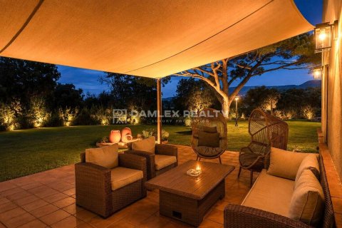 Villa for sale in Santa Cristina d'Aro, Girona, Spain 10 bedrooms, 857 sq.m. No. 186999 - photo 15