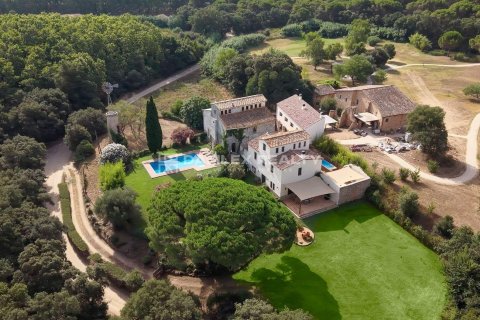 Villa for sale in Santa Cristina d'Aro, Girona, Spain 10 bedrooms, 857 sq.m. No. 186999 - photo 17