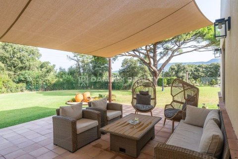 Villa for sale in Santa Cristina d'Aro, Girona, Spain 10 bedrooms, 857 sq.m. No. 186999 - photo 16