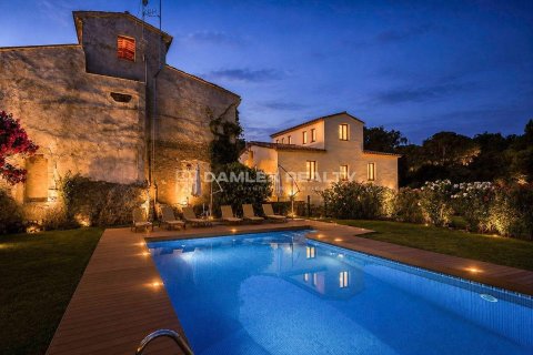 Villa for sale in Santa Cristina d'Aro, Girona, Spain 10 bedrooms, 857 sq.m. No. 186999 - photo 9