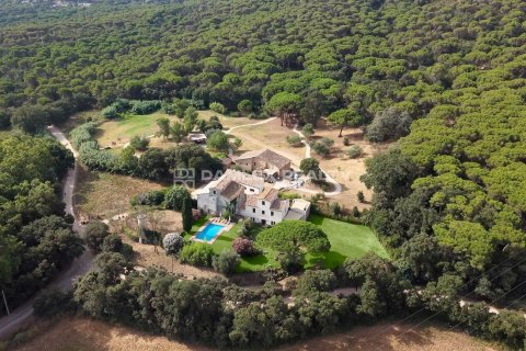 Villa for sale in Santa Cristina d'Aro, Girona, Spain 10 bedrooms, 857 sq.m. No. 186999 - photo 2