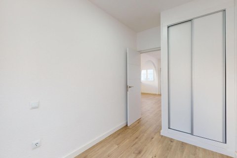 Bungalow for sale in San Miguel de Salinas, Alicante, Spain 2 bedrooms, 58 sq.m. No. 148610 - photo 11