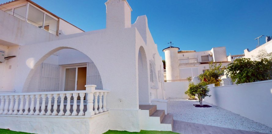 Bungalow in San Miguel de Salinas, Alicante, Spain 2 bedrooms, 58 sq.m. No. 148610