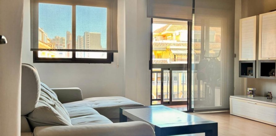 Apartment in Benidorm, Alicante, Spain 3 bedrooms, 95 sq.m. No. 148608