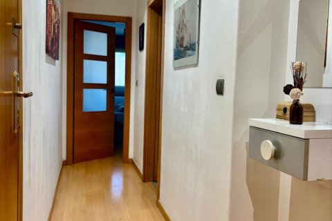 Apartment for sale in Benidorm, Alicante, Spain 3 bedrooms, 95 sq.m. No. 148608 - photo 4