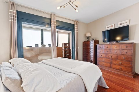 Tvåvåningslägenhet till salu i Santa Ponsa, Mallorca, Spanien 3 sovrum, 180 kvm. Nr. 143597 - foto 25