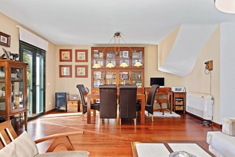 Tvåvåningslägenhet till salu i Santa Ponsa, Mallorca, Spanien 3 sovrum, 180 kvm. Nr. 143597 - foto 21