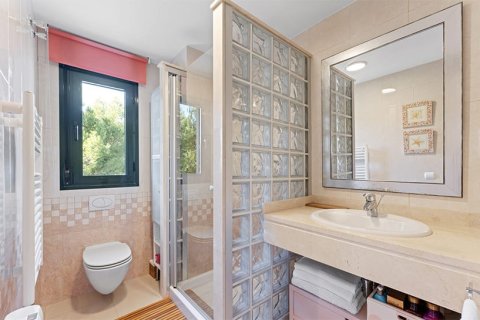 Tvåvåningslägenhet till salu i Santa Ponsa, Mallorca, Spanien 3 sovrum, 180 kvm. Nr. 143597 - foto 15