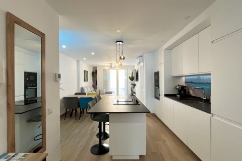 Apartment for rent in Port D'alcudia, Mallorca, Spain 3 bedrooms, 93 sq.m. No. 143598 - photo 1