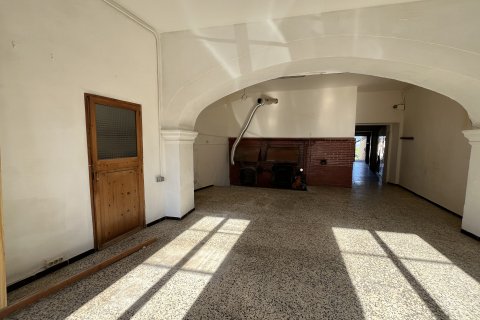 Commercial property for rent in Campanet, Mallorca, Spain 1 bedroom, 134 sq.m. No. 143600 - photo 2