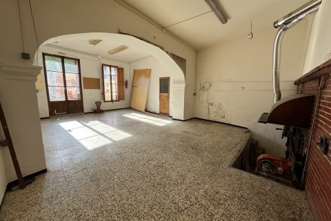 Commercial property for rent in Campanet, Mallorca, Spain 1 bedroom, 134 sq.m. No. 143600 - photo 1