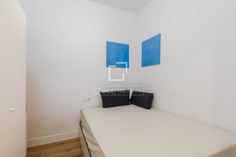 Аренда квартиры в Барселона, Испания 2 спальни, 60м2 №168303 - фото 15