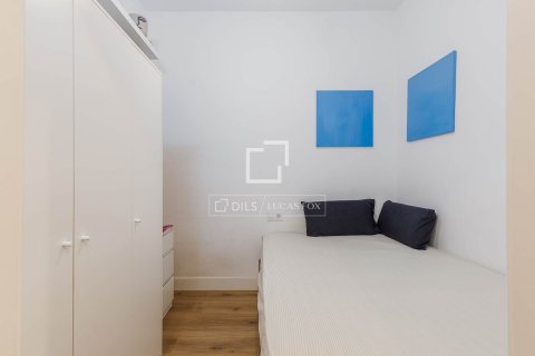 Аренда квартиры в Барселона, Испания 2 спальни, 60м2 №168303 - фото 16