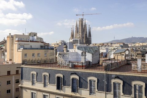 Аренда квартиры в Барселона, Испания 2 спальни, 60м2 №168303 - фото 27