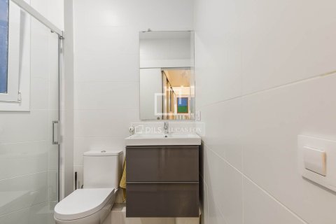 Аренда квартиры в Барселона, Испания 2 спальни, 60м2 №168303 - фото 22