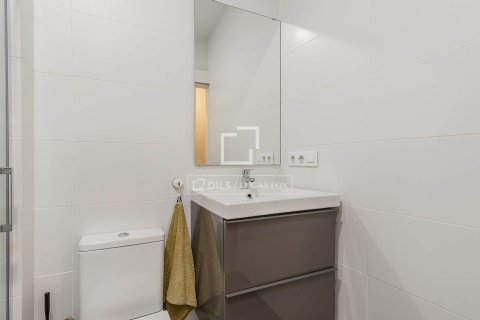 Аренда квартиры в Барселона, Испания 2 спальни, 60м2 №168303 - фото 26