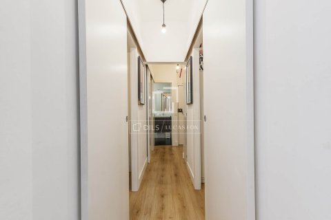 Аренда квартиры в Барселона, Испания 2 спальни, 60м2 №168303 - фото 11