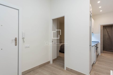 Аренда квартиры в Барселона, Испания 2 спальни, 70м2 №168302 - фото 22