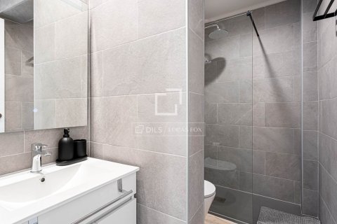 Аренда квартиры в Барселона, Испания 2 спальни, 70м2 №168302 - фото 14