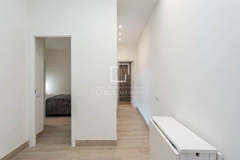 Аренда квартиры в Барселона, Испания 2 спальни, 70м2 №168302 - фото 13
