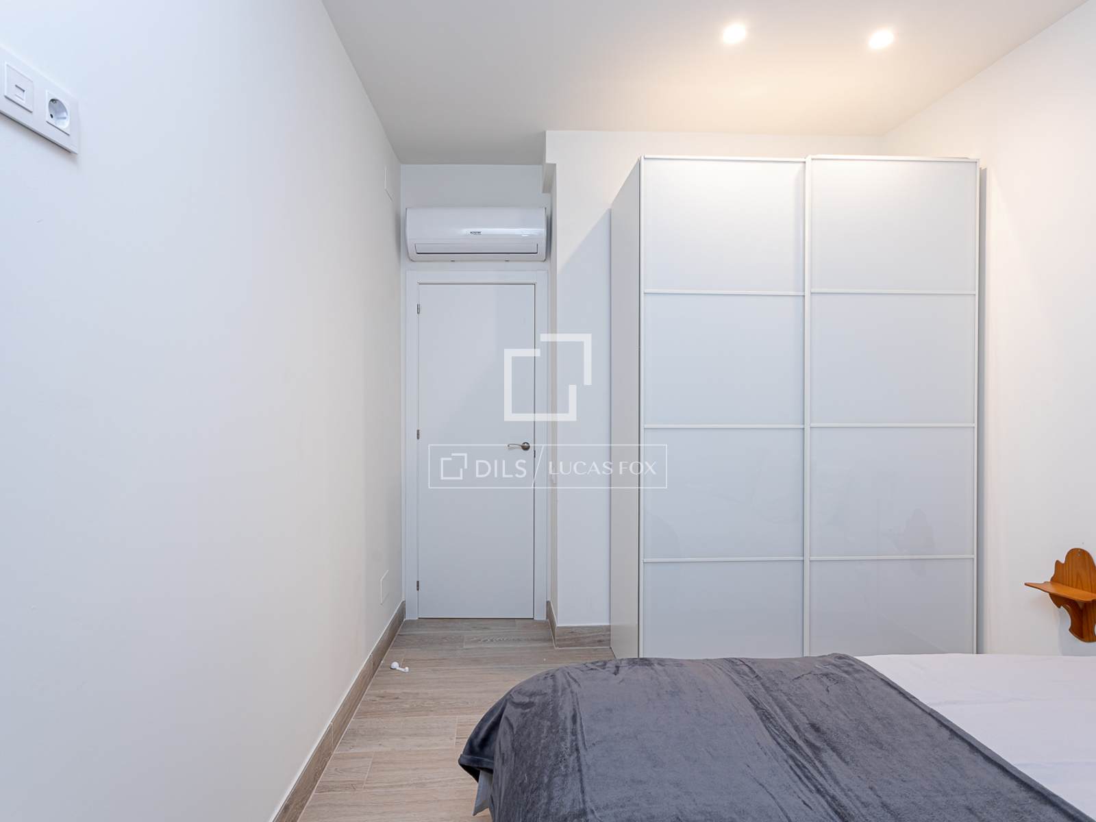 Wohnung in Barcelona, Spanien 2 Schlafzimmer, 70 m2 Nr. 168302