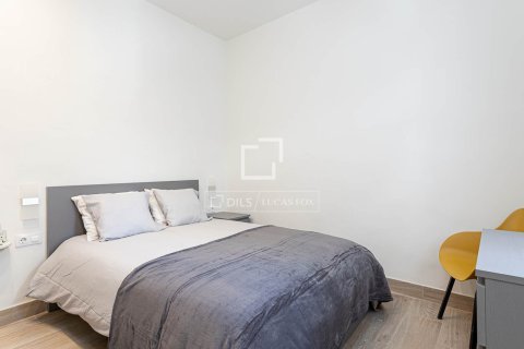 Аренда квартиры в Барселона, Испания 2 спальни, 70м2 №168302 - фото 17